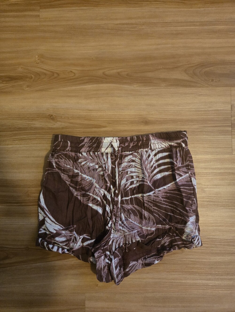 O'Neill Women's Brown and Cream Tropical Print Shorts